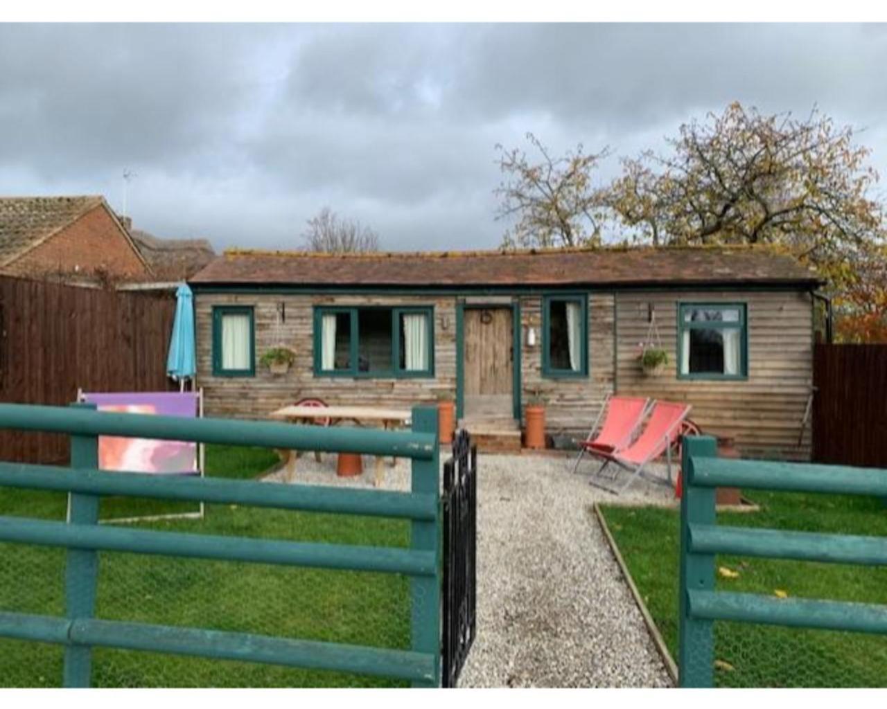 Truly Kentish Holiday Lets Teynham Ruang foto