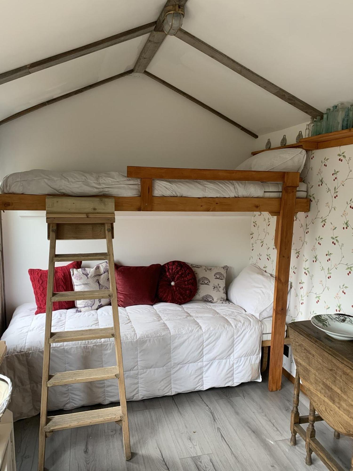 Truly Kentish Holiday Lets Teynham Bagian luar foto